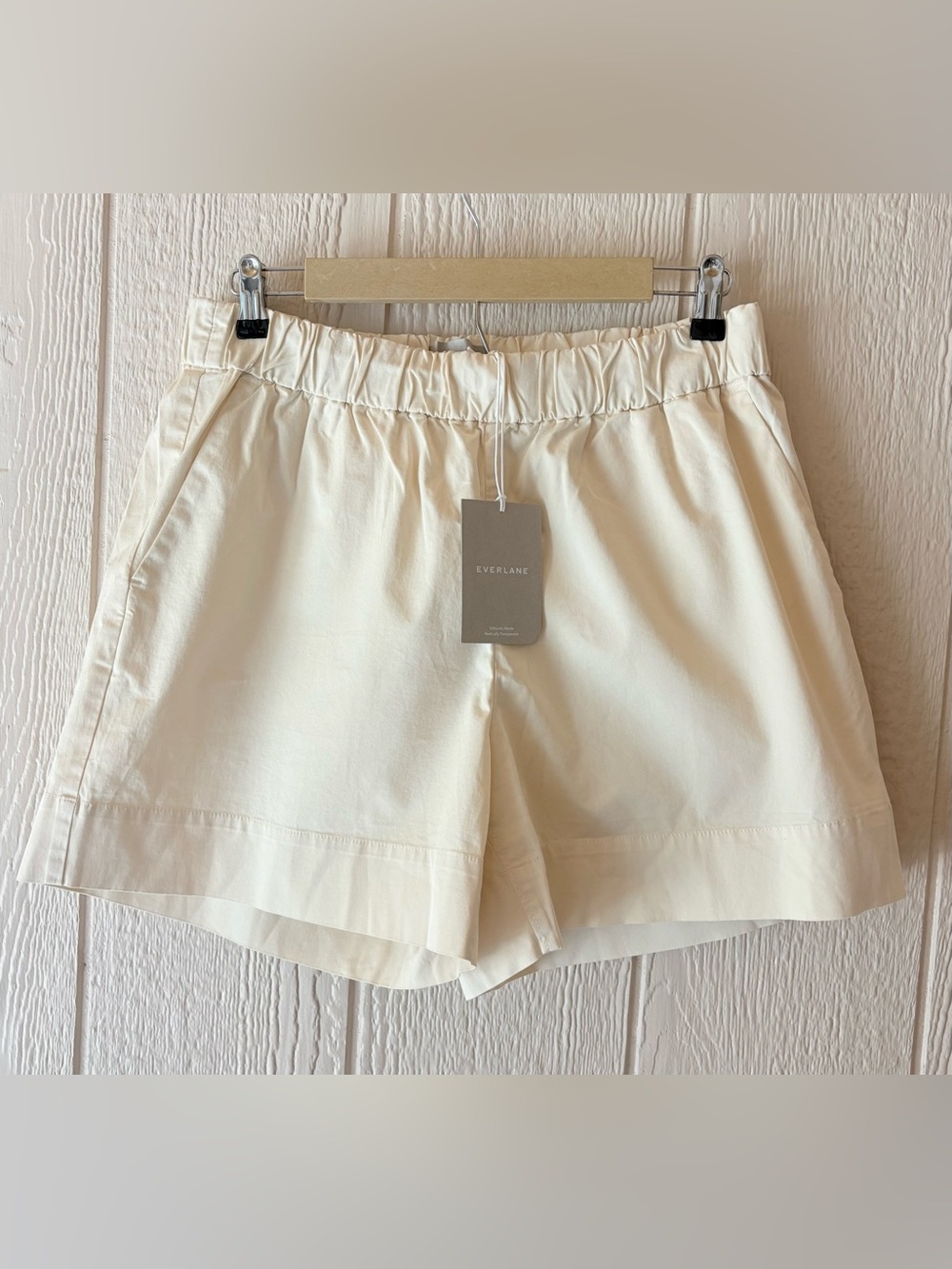 NWT Women’s Everlane The Easy Short Minimalist Canvas Pull On Size 14 Ivory